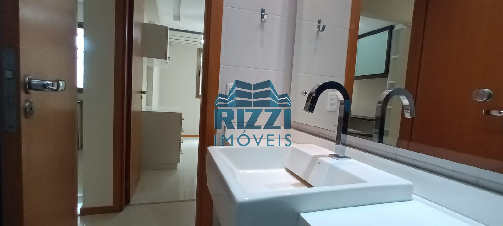 WhatsApp Image 2025-09-23 at 15.38.54 (1)