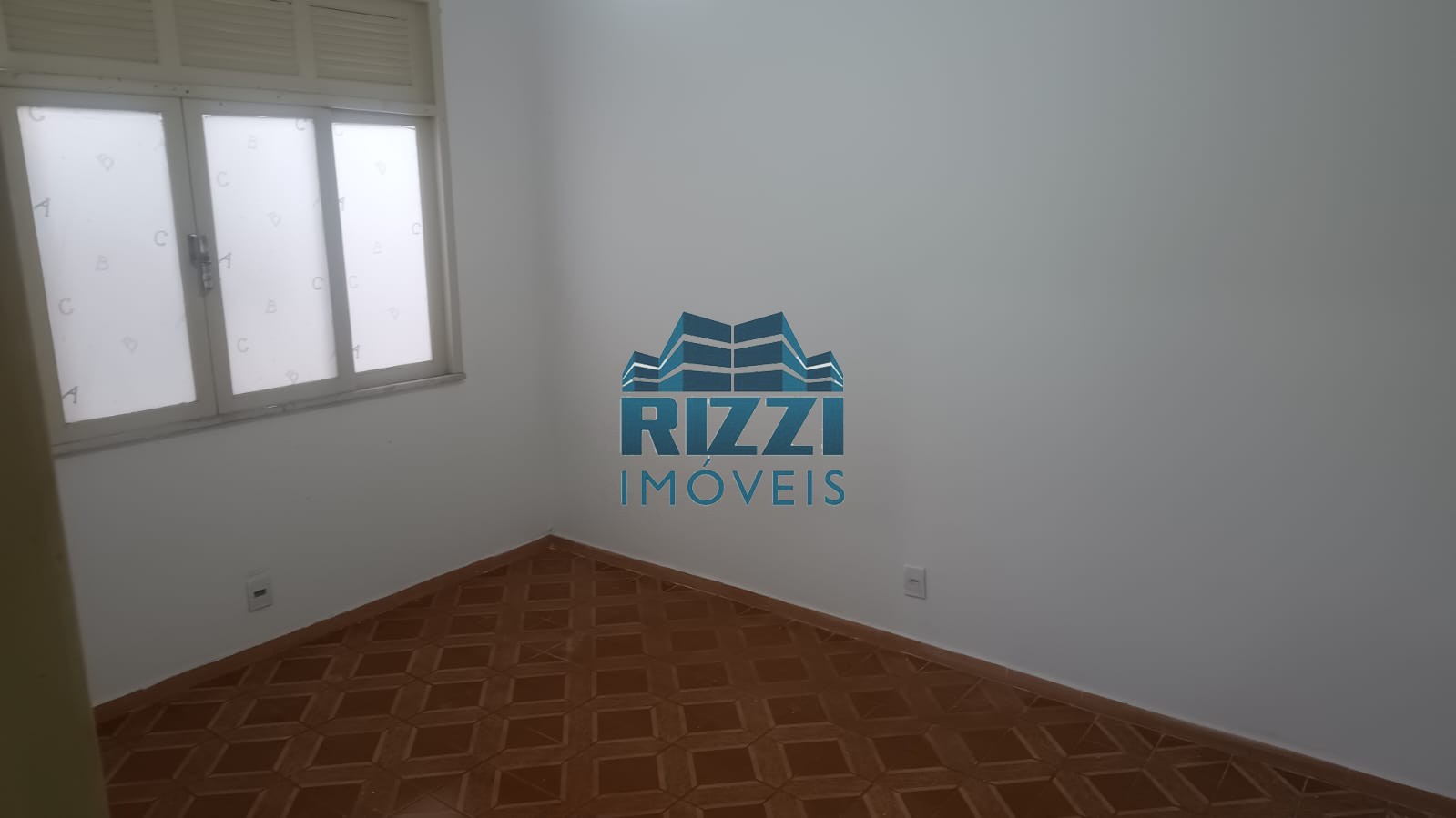 WhatsApp Image 2025-05-29 at 13.02.21 (1)