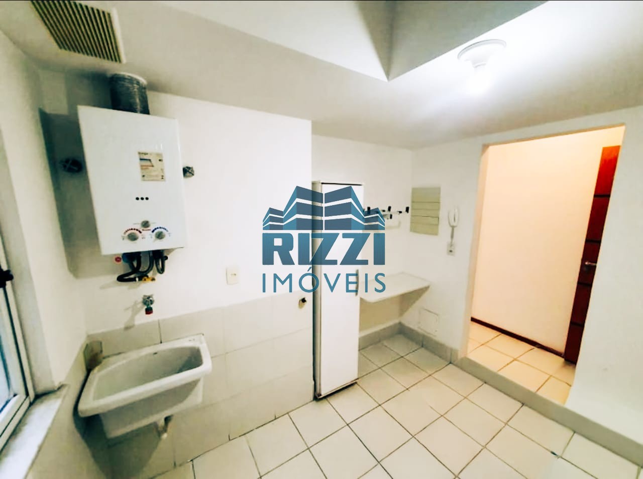 WhatsApp Image 2025-09-26 at 18.09.39