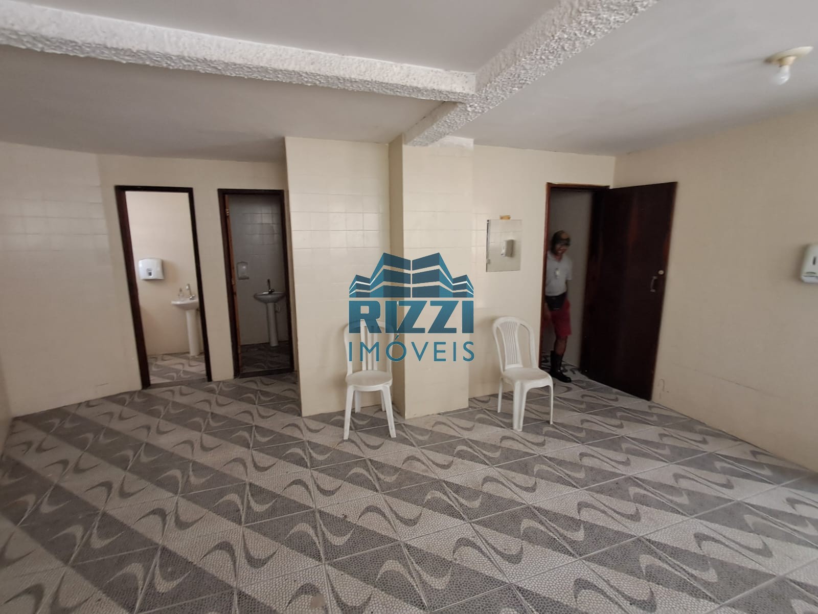 WhatsApp Image 2025-10-04 at 18.33.05 (1)