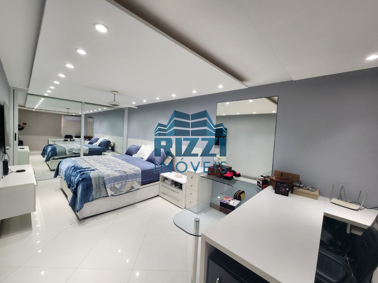 WhatsApp Image 2025-10-07 at 16.10.31 (1)