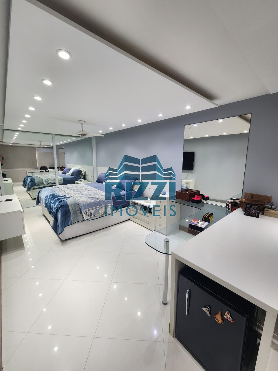 WhatsApp Image 2025-10-07 at 16.10.32 (2)