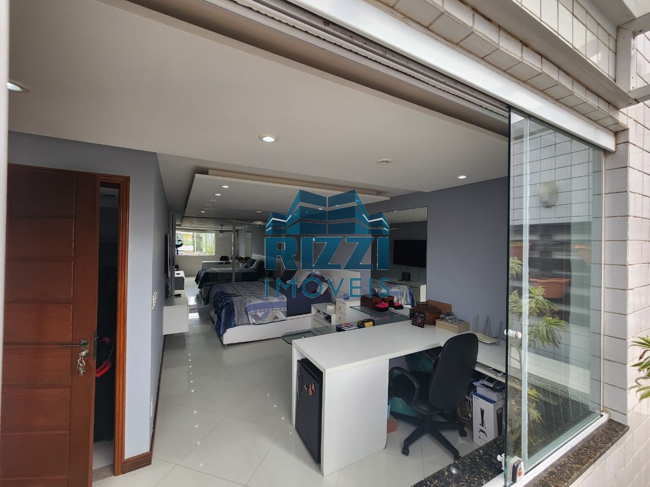 WhatsApp Image 2025-10-07 at 16.10.33 (1)