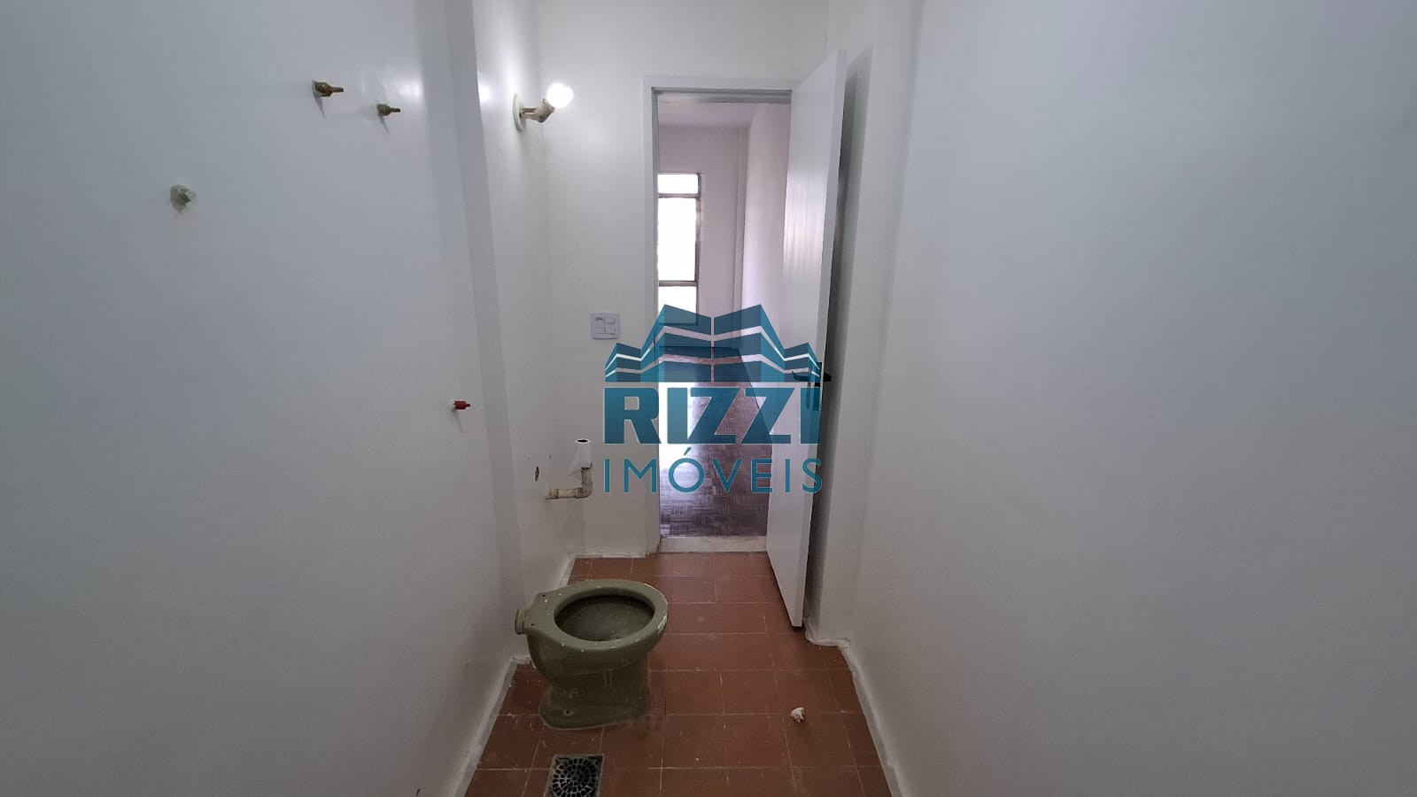 WhatsApp Image 2025-10-15 at 10.59.48