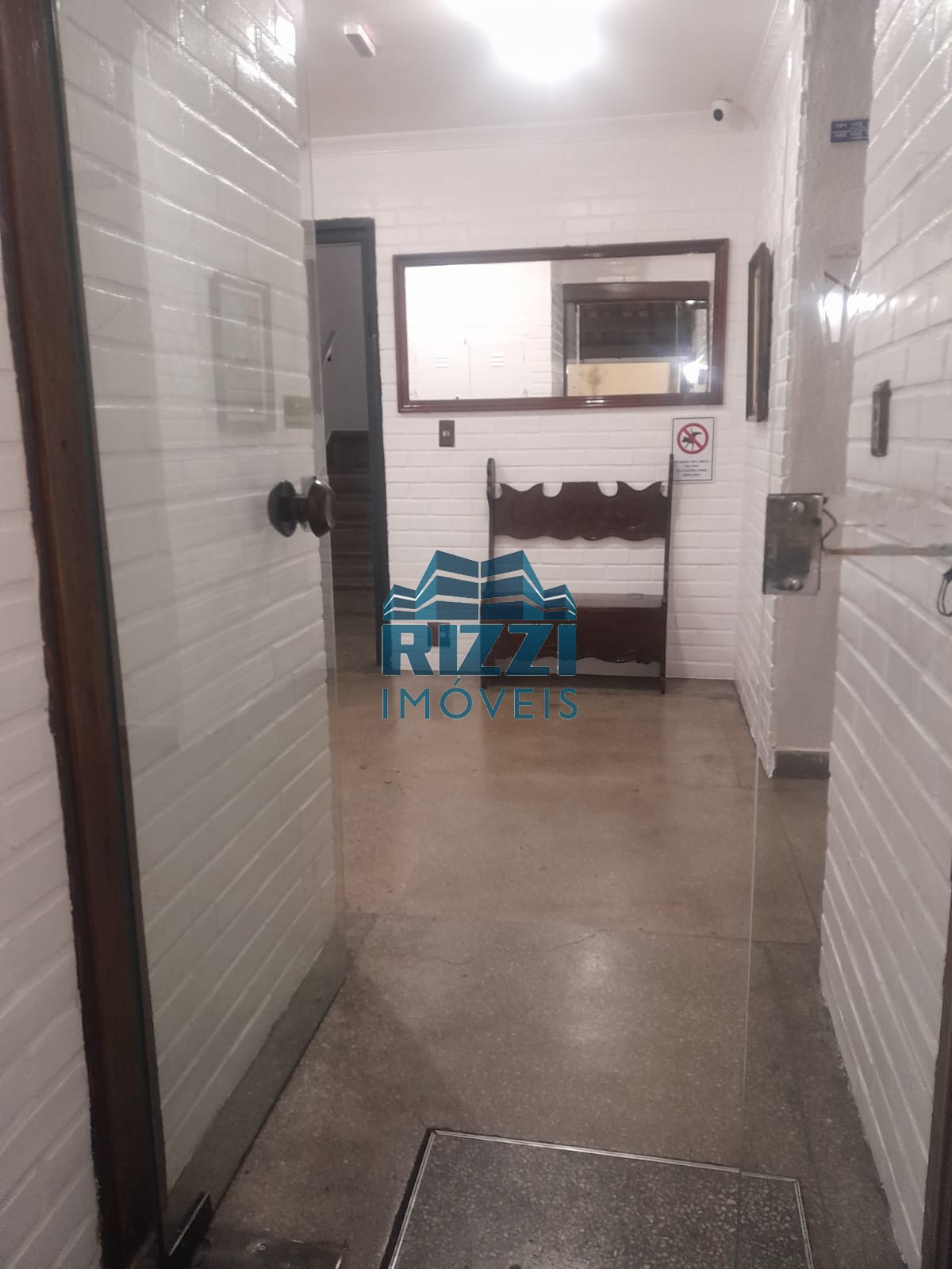 WhatsApp Image 2025-10-15 at 15.40.24 (1)