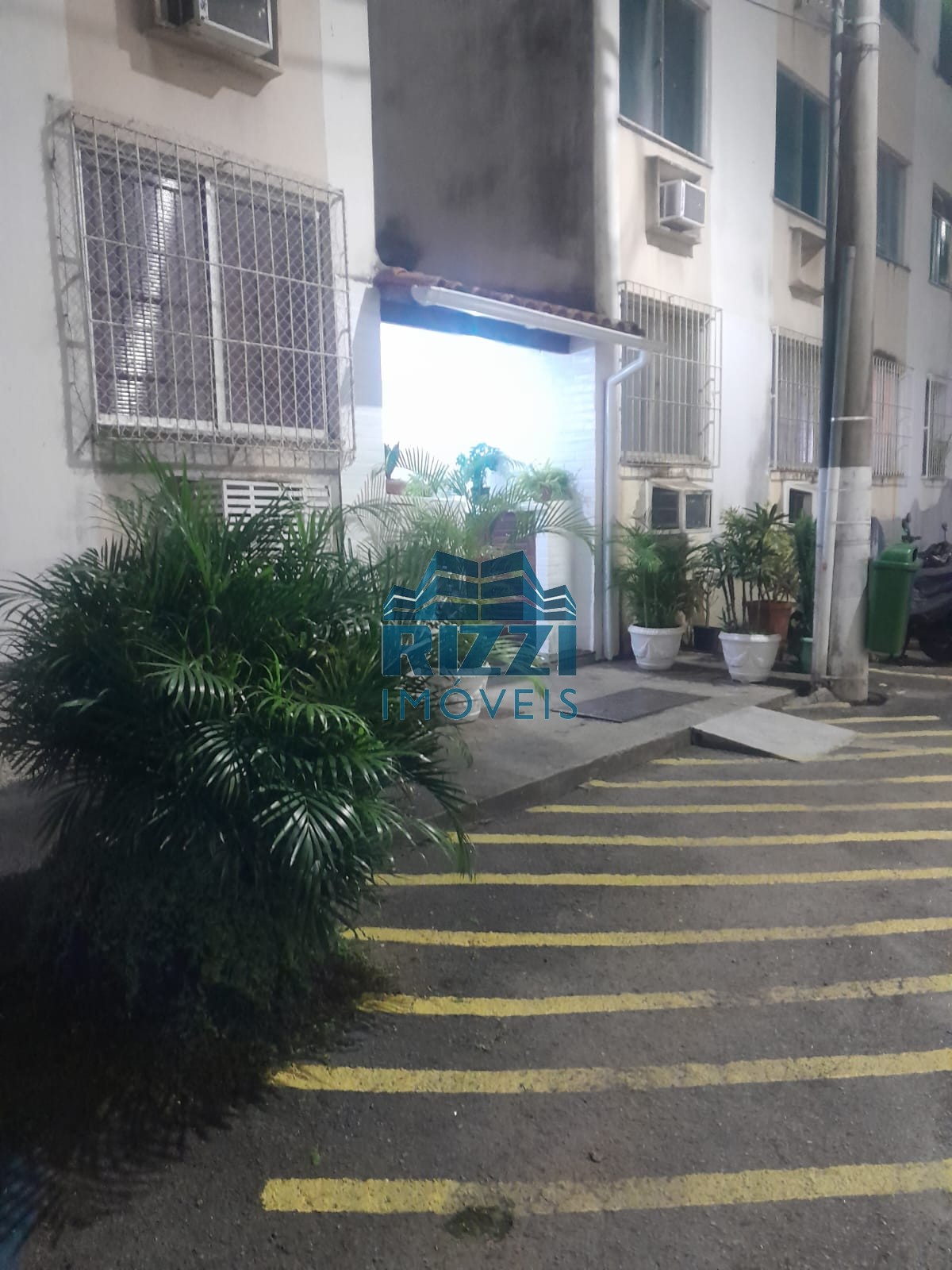 WhatsApp Image 2025-10-15 at 15.40.24