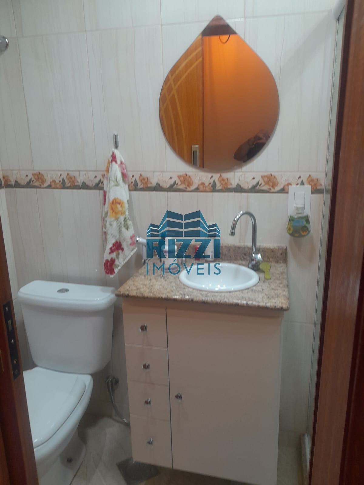 WhatsApp Image 2025-10-15 at 15.40.25 (1)