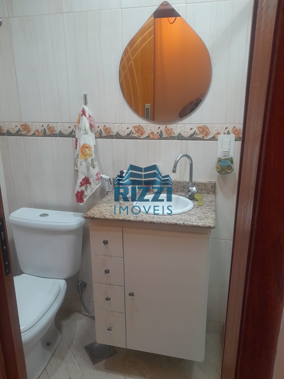 WhatsApp Image 2025-10-15 at 15.40.25