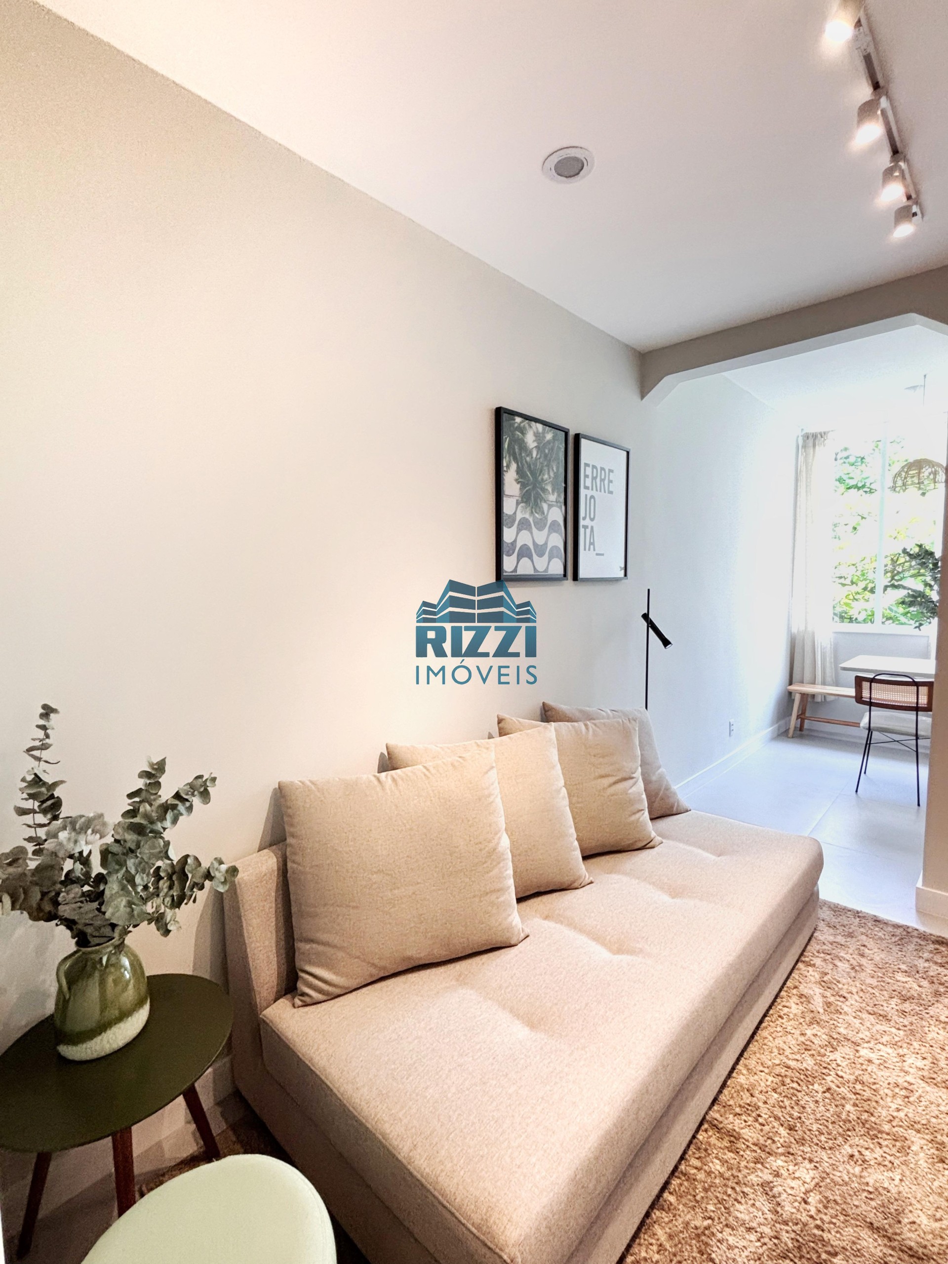 WhatsApp Image 2025-10-20 at 18.36.44