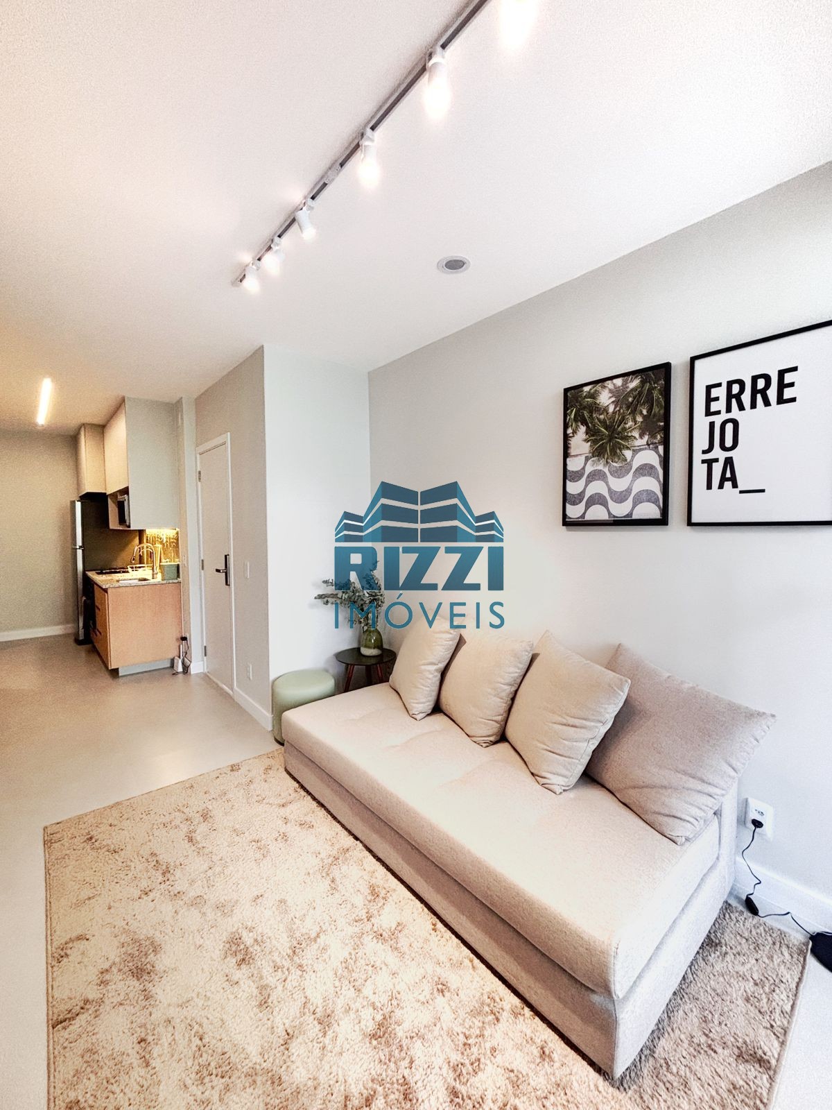 WhatsApp Image 2025-10-20 at 18.36.52 (2)