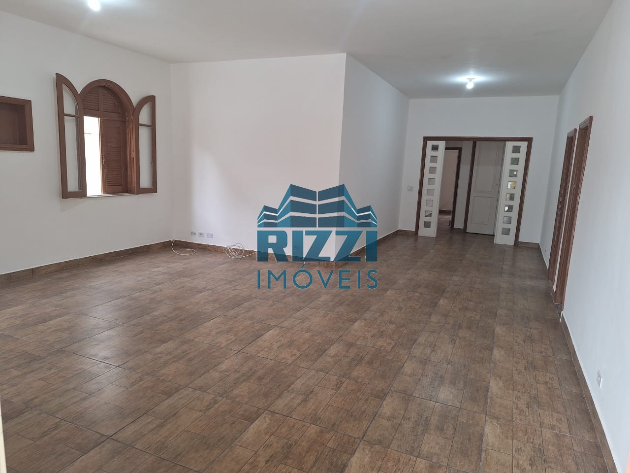 WhatsApp Image 2025-10-23 at 13.57.32