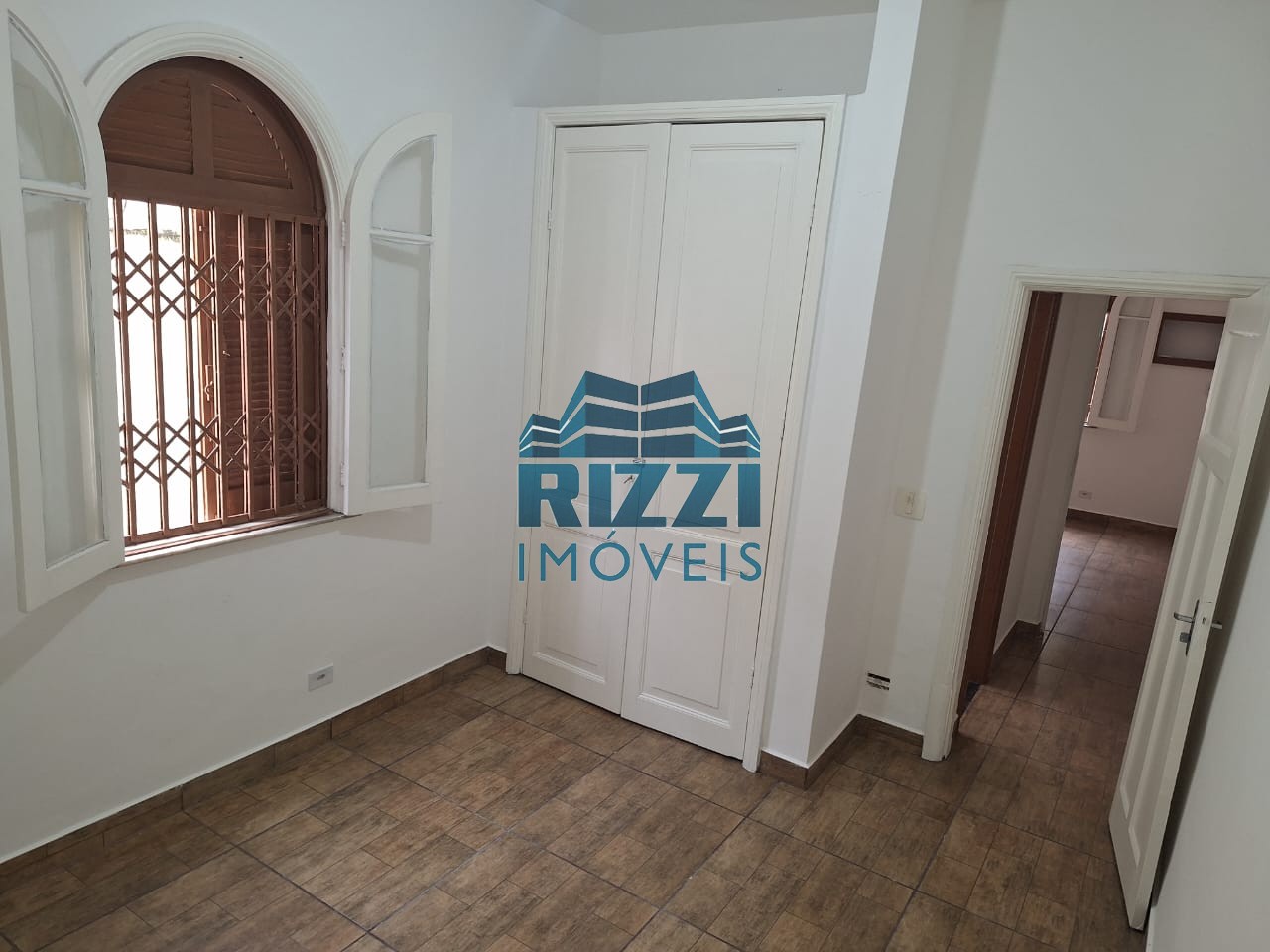 WhatsApp Image 2025-10-23 at 13.57.34 (1)