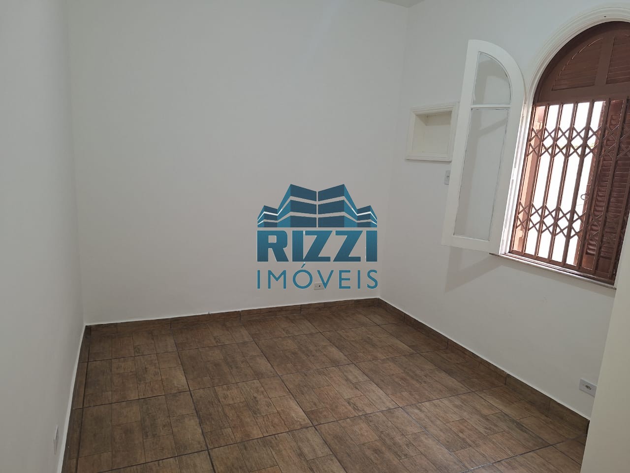 WhatsApp Image 2025-10-23 at 13.57.34 (2)