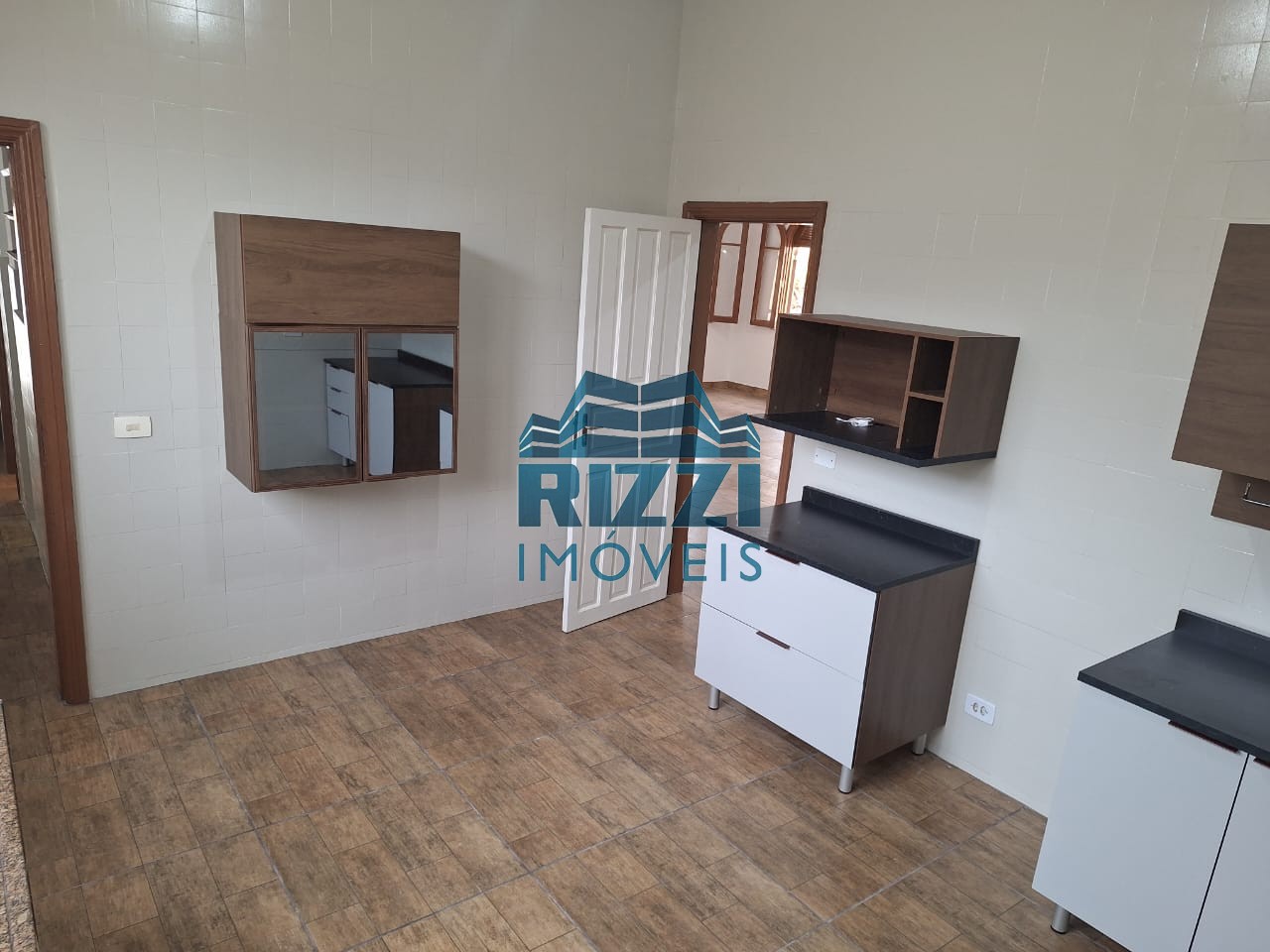 WhatsApp Image 2025-10-23 at 13.57.41 (1)