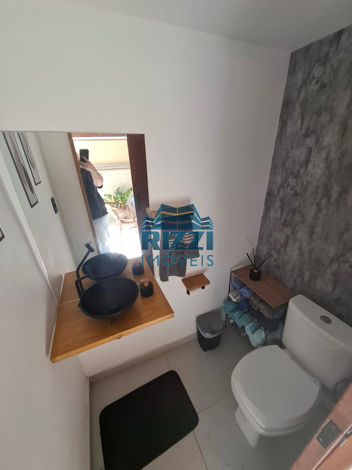 WhatsApp Image 2025-10-23 at 14.33.57 (1)