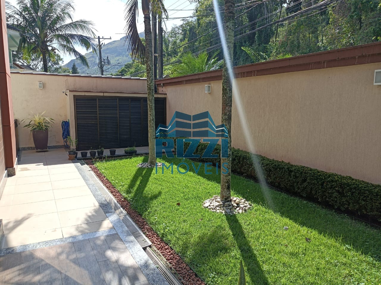 WhatsApp Image 2025-10-28 at 11.53.58 (1)