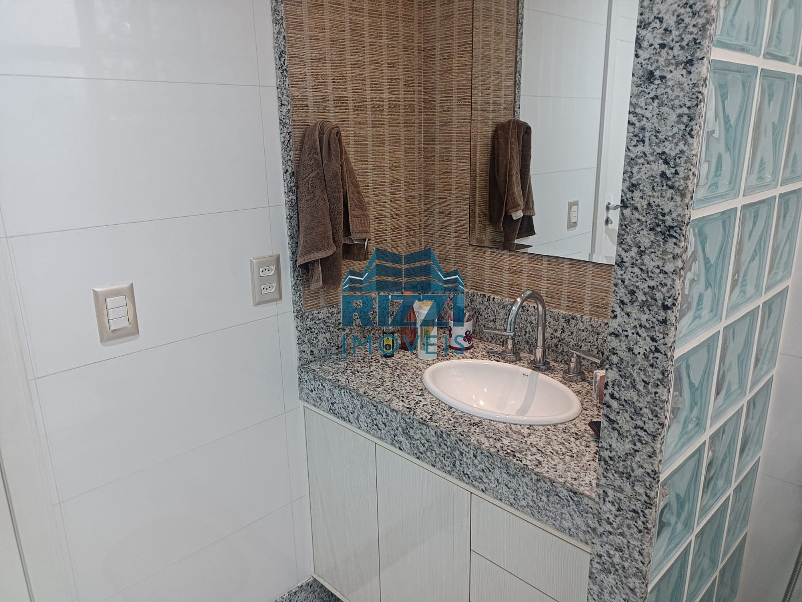 WhatsApp Image 2025-10-28 at 11.54.01 (1)