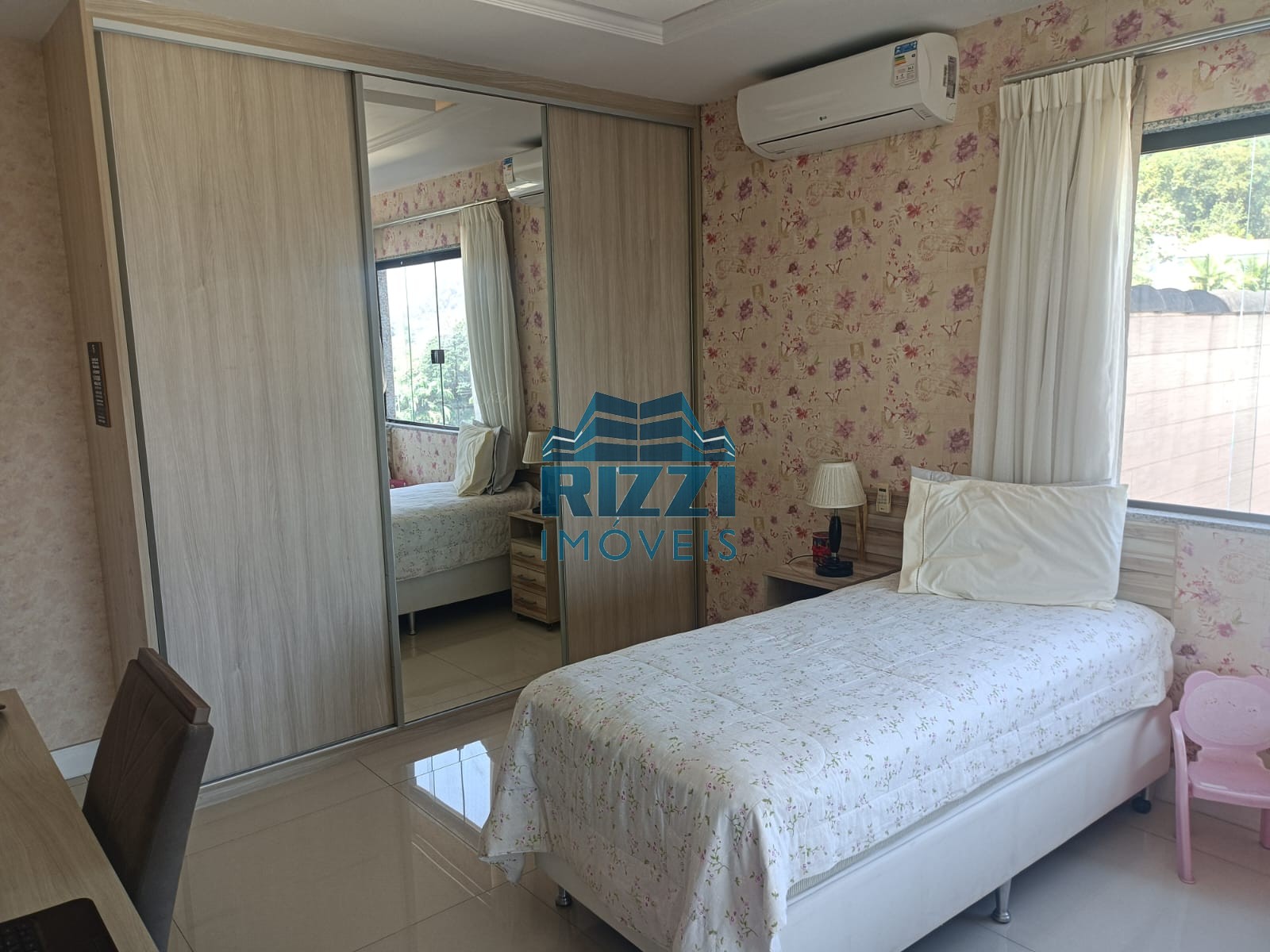 WhatsApp Image 2025-10-28 at 11.54.01 (3)