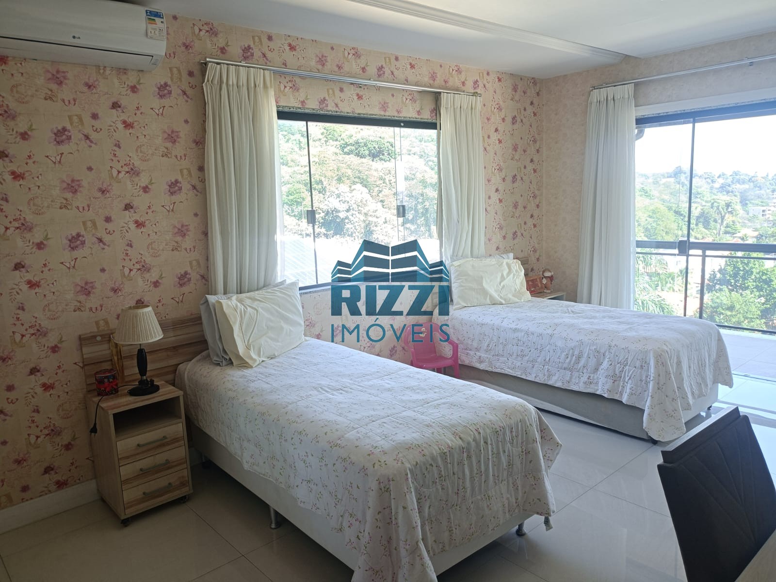 WhatsApp Image 2025-10-28 at 11.54.01