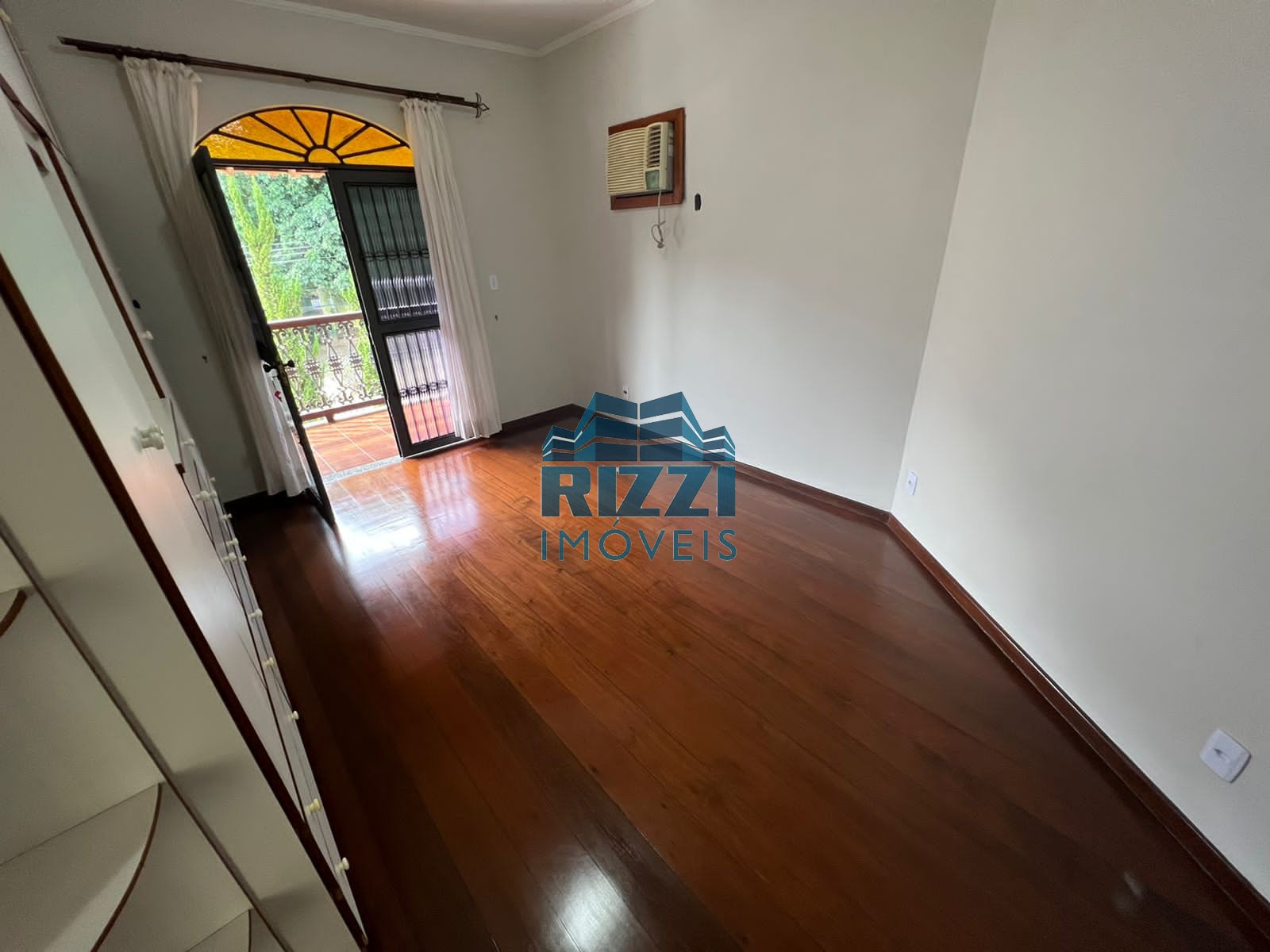 WhatsApp Image 2025-02-22 at 11.33.32 (1)