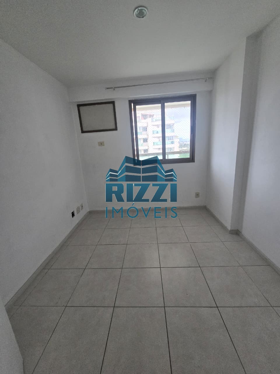 WhatsApp Image 2025-11-06 at 15.03.19 (1)