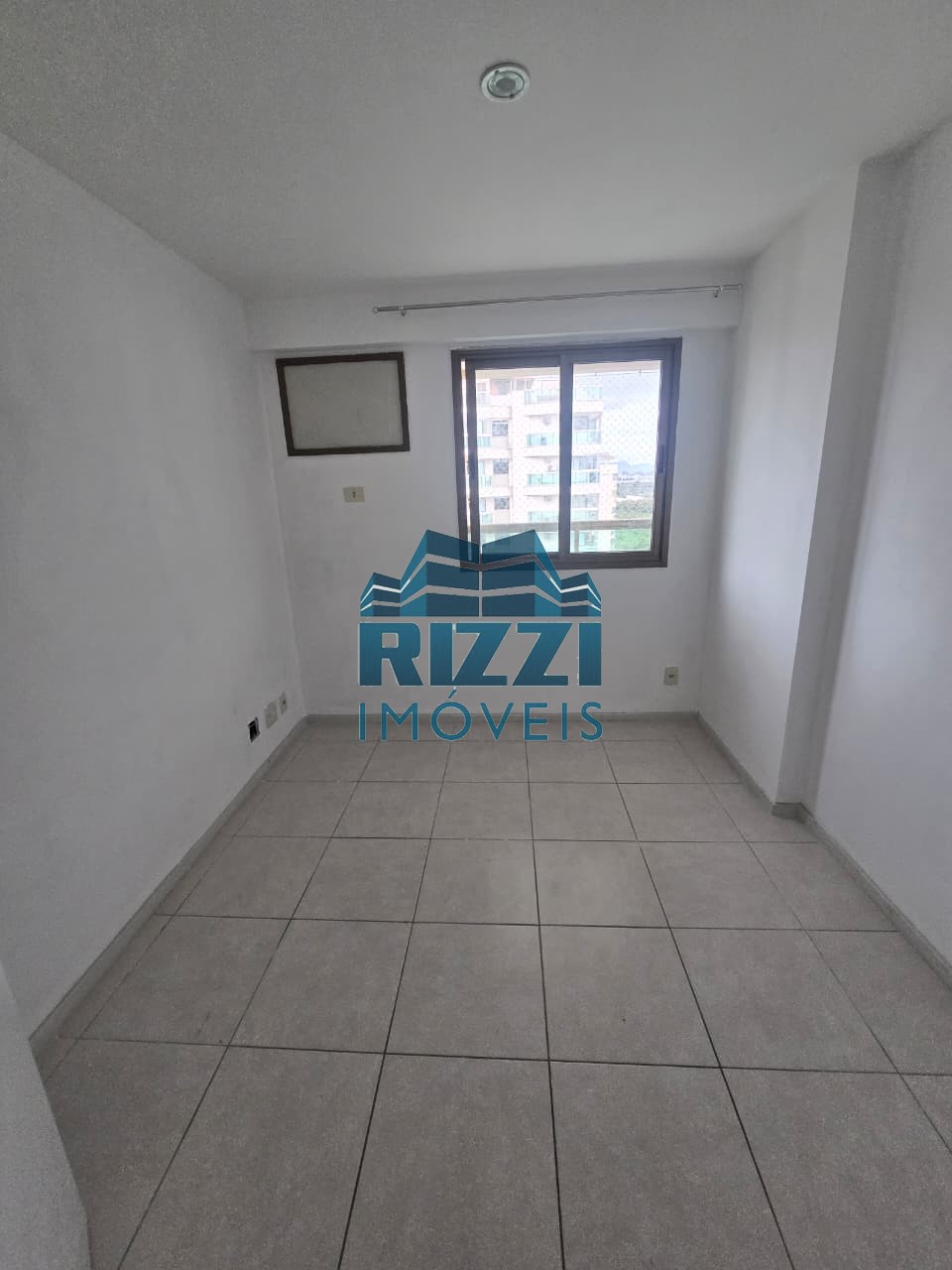 WhatsApp Image 2025-11-06 at 15.03.24 (1)