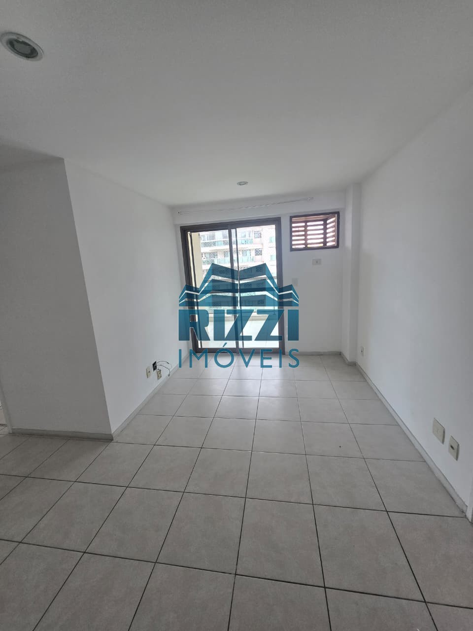 WhatsApp Image 2025-11-06 at 15.03.30