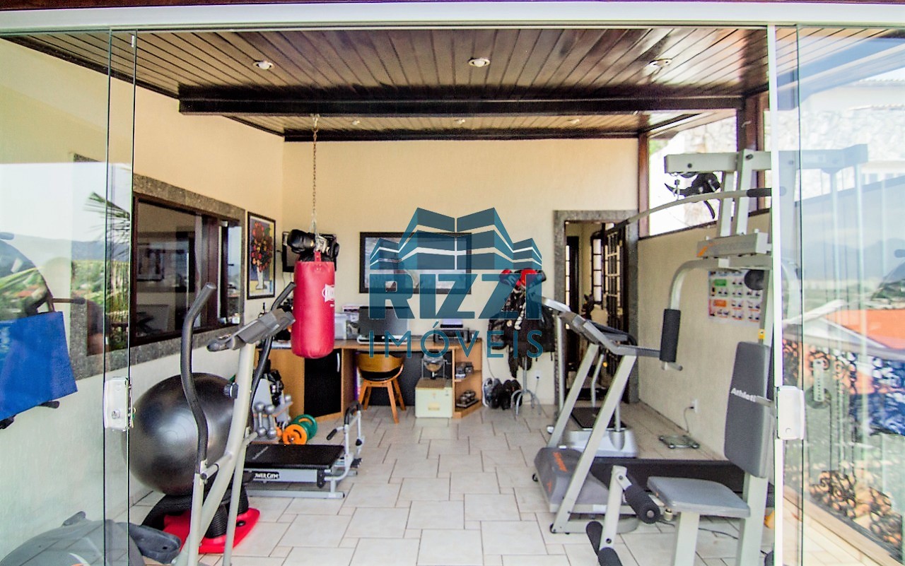 WhatsApp Image 2025-11-12 at 20.57.07