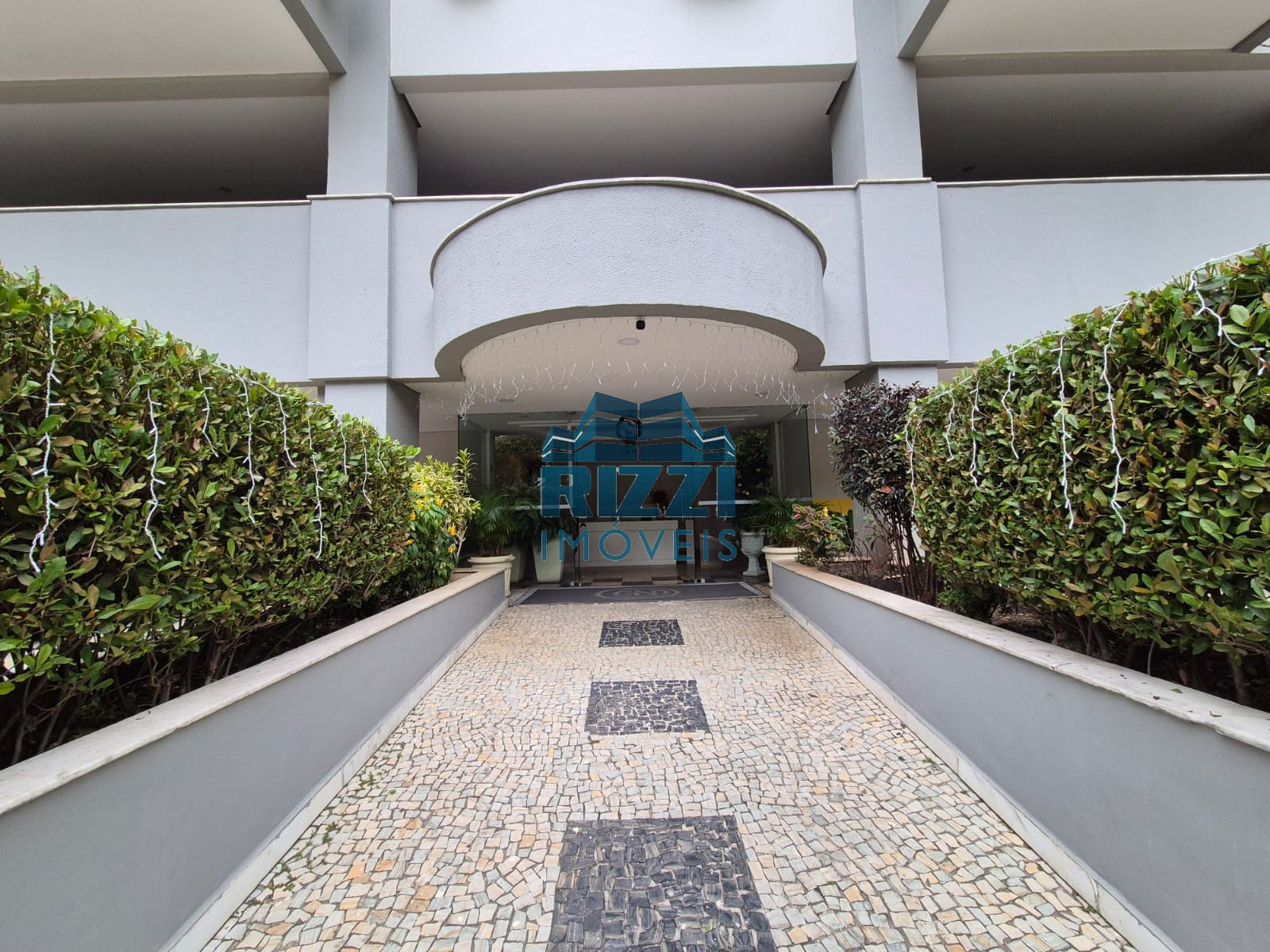 WhatsApp Image 2025-11-16 at 09.41.34