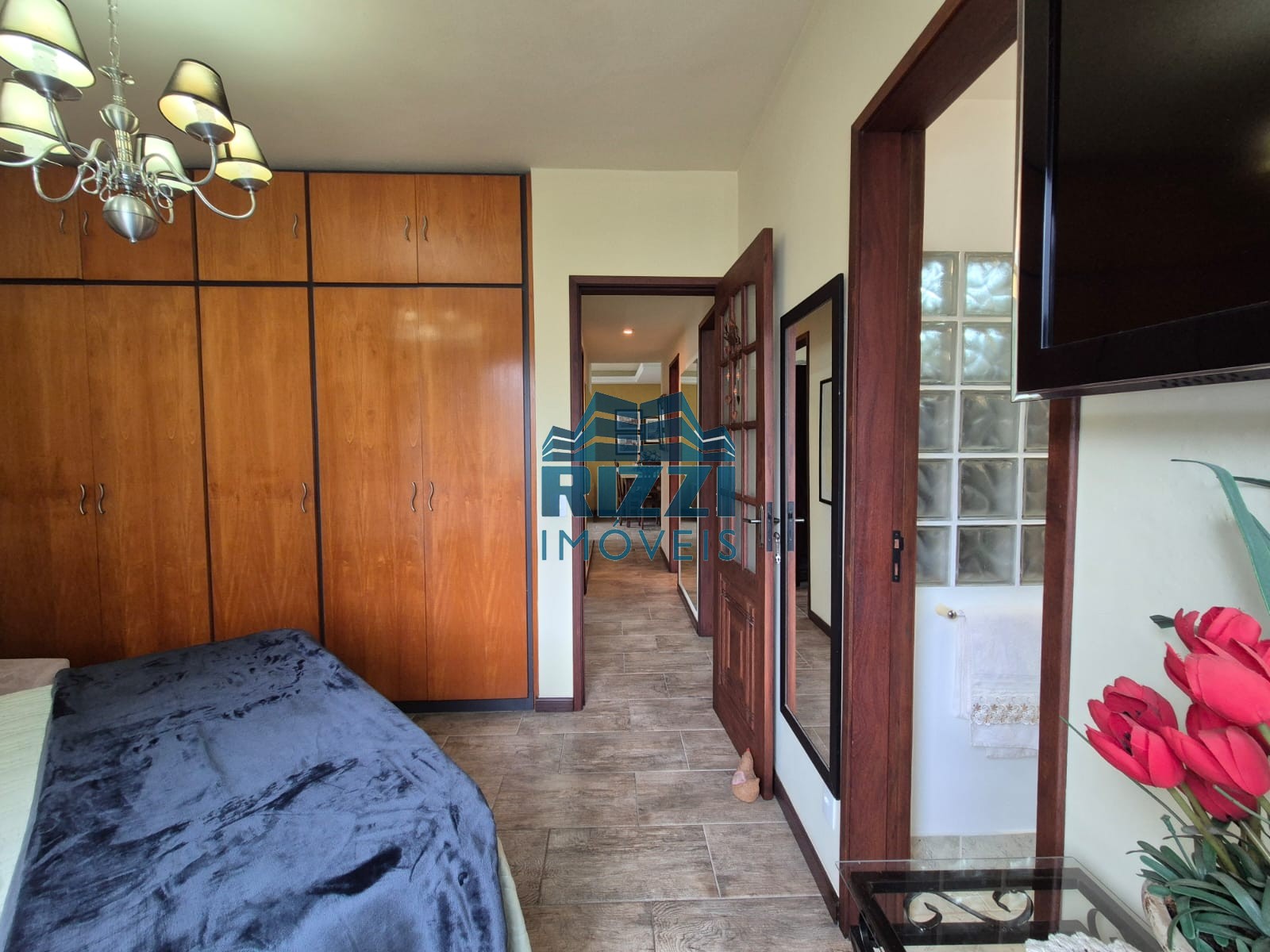 WhatsApp Image 2025-11-16 at 09.41.47