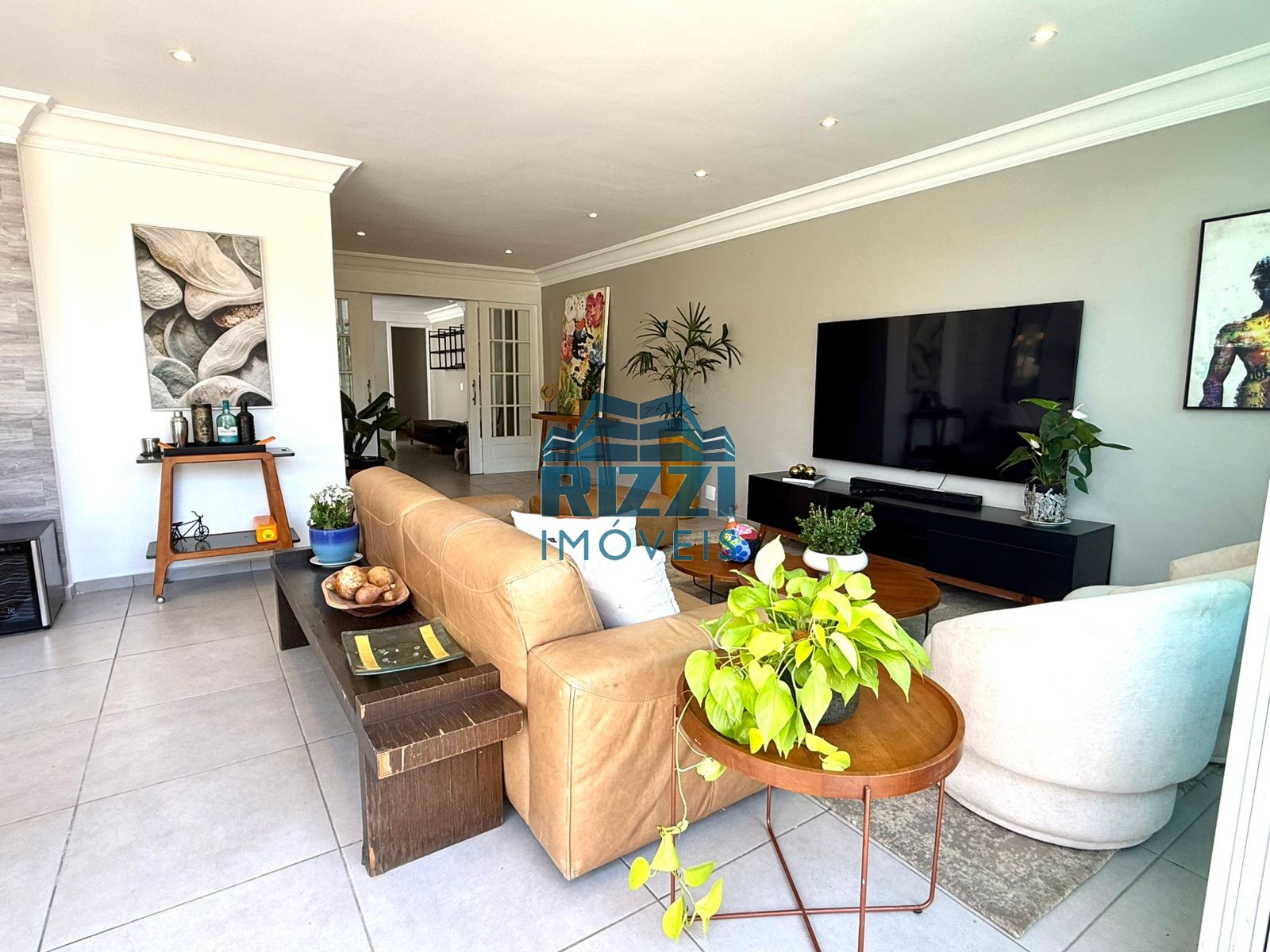 WhatsApp Image 2025-11-18 at 17.18.02 (1)